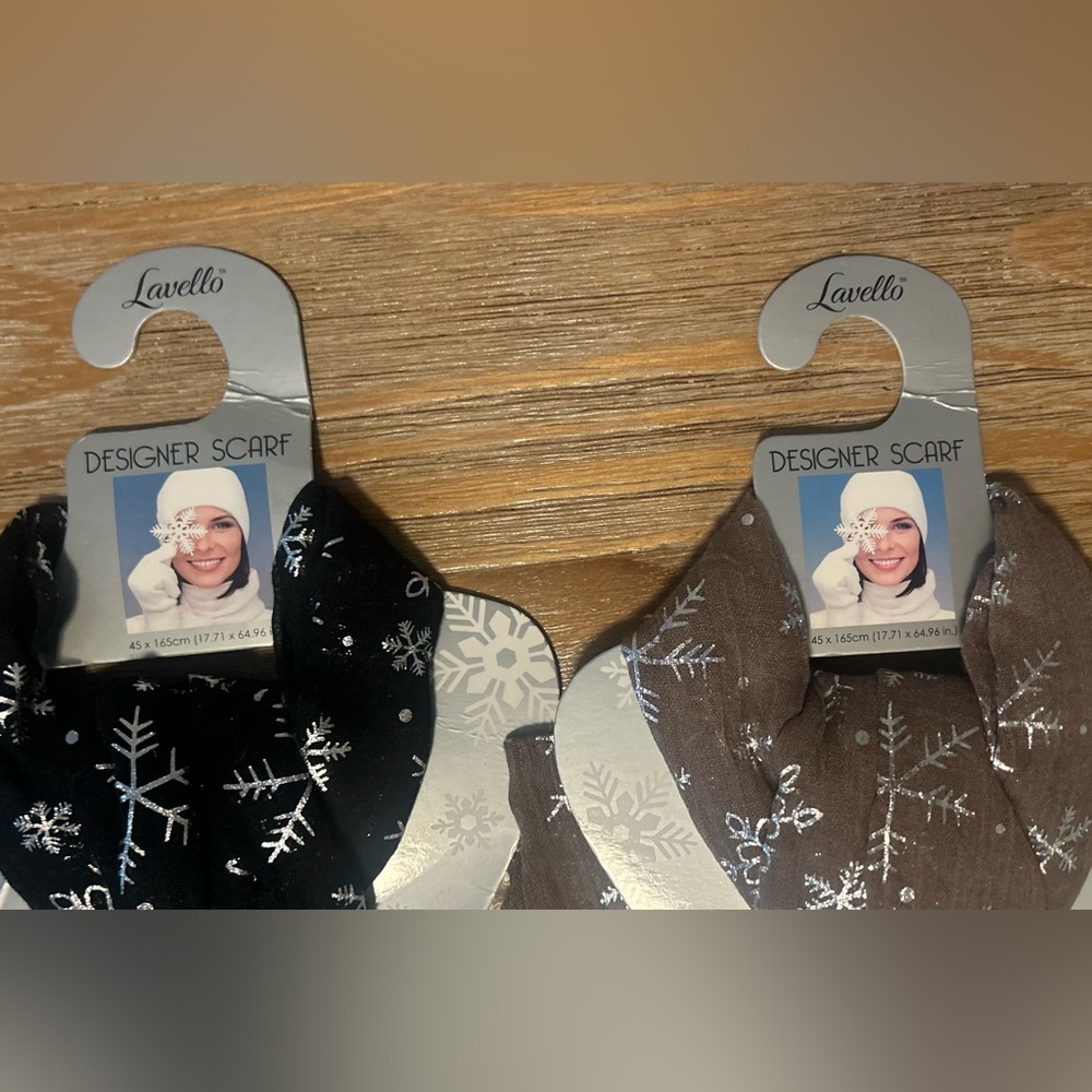 Lavello Snowflake Splendor Scarf Set - Picture 3 of 8